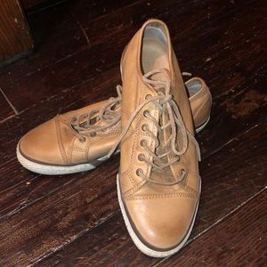 Women’s distressed Frye shoes
